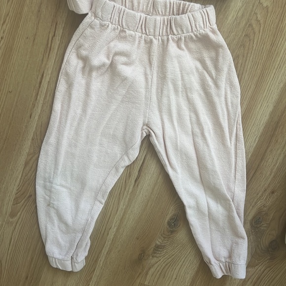 Two piece - Picture 3 of 4